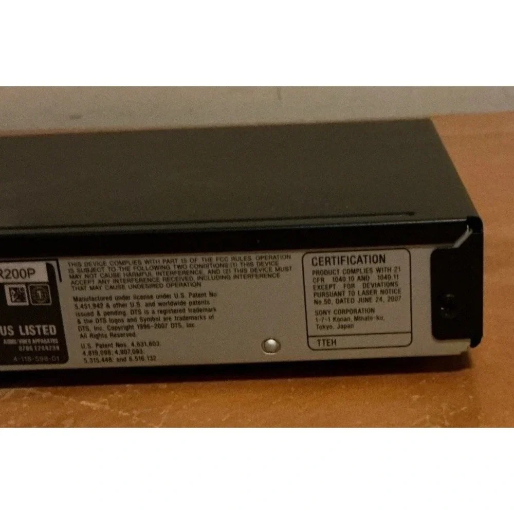 Sony DVP-SR200P CD/DVD Player No‎ Remote With Audio Cables, No Tested